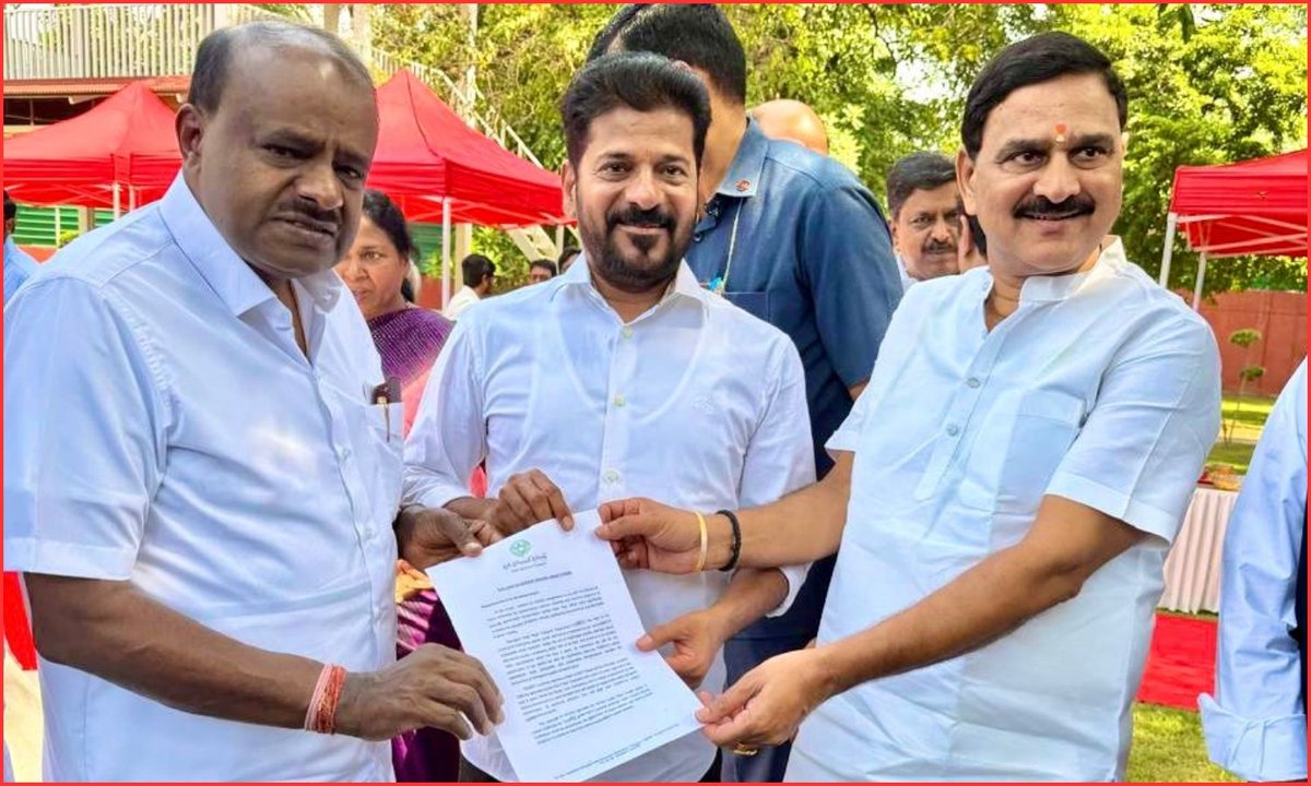 hydnewshunt's tweet image. CM Revanth Reddy seeks green steel plant at Bayyaram, proposes EV hub and advanced manufacturing projects in Telangana.

#Telangana #Industry #Steel
hyderabadnewshunt.com/revanth-reddy-…