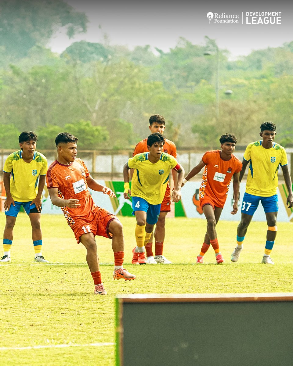 RFYouthSports's tweet image. 🧡⚽ 

🔗𝗧𝘂𝗻𝗲 𝗶𝗻 𝗮𝘁 𝟰:𝟬𝟬 𝗣𝗠 𝘁𝗼 𝗖𝗮𝘁𝗰𝗵 𝘁𝗵𝗲 𝗥𝗙𝗗𝗟 𝗡𝗮𝘁𝗶𝗼𝗻𝗮𝗹 𝗖𝗵𝗮𝗺𝗽𝗶𝗼𝗻𝘀𝗵𝗶𝗽 𝗙𝗶𝗻𝗮𝗹 𝗟𝗜𝗩𝗘 𝗼𝗻 𝗼𝘂𝗿 𝗬𝗼𝘂𝗧𝘂𝗯𝗲 𝗰𝗵𝗮𝗻𝗻𝗲𝗹  🙌

#RFSports #LetsPlay #RFDL #NationalChampionship