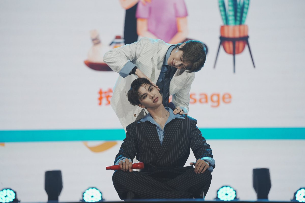 Thai massage from Peat💆🏼‍♂️🌙🪐

FortPeat 1st Fanmeeting in Macau
#YesterdayFMinMacau