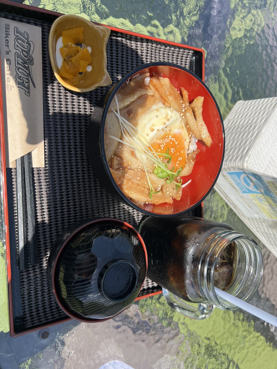 シンみょん tweet media