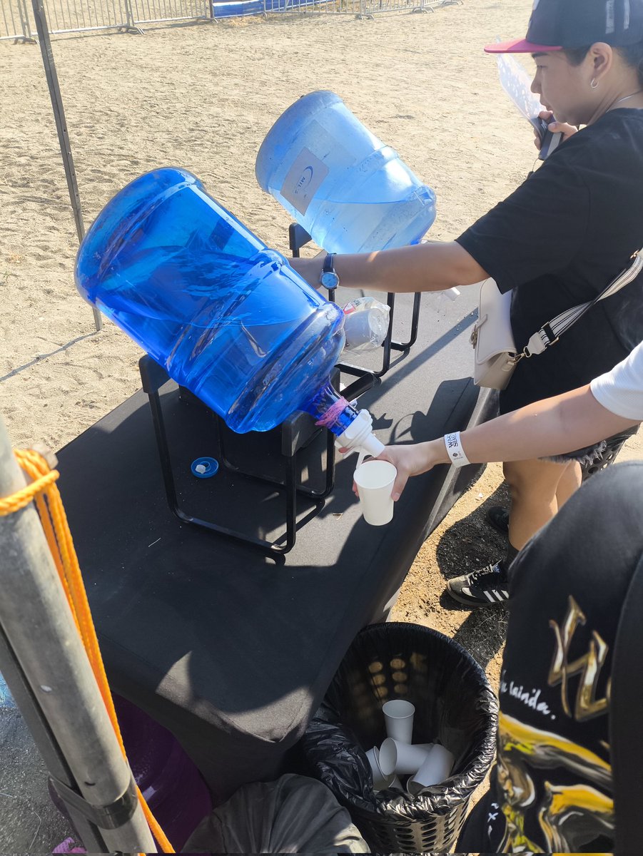 Maria🍭☀️ tweet media