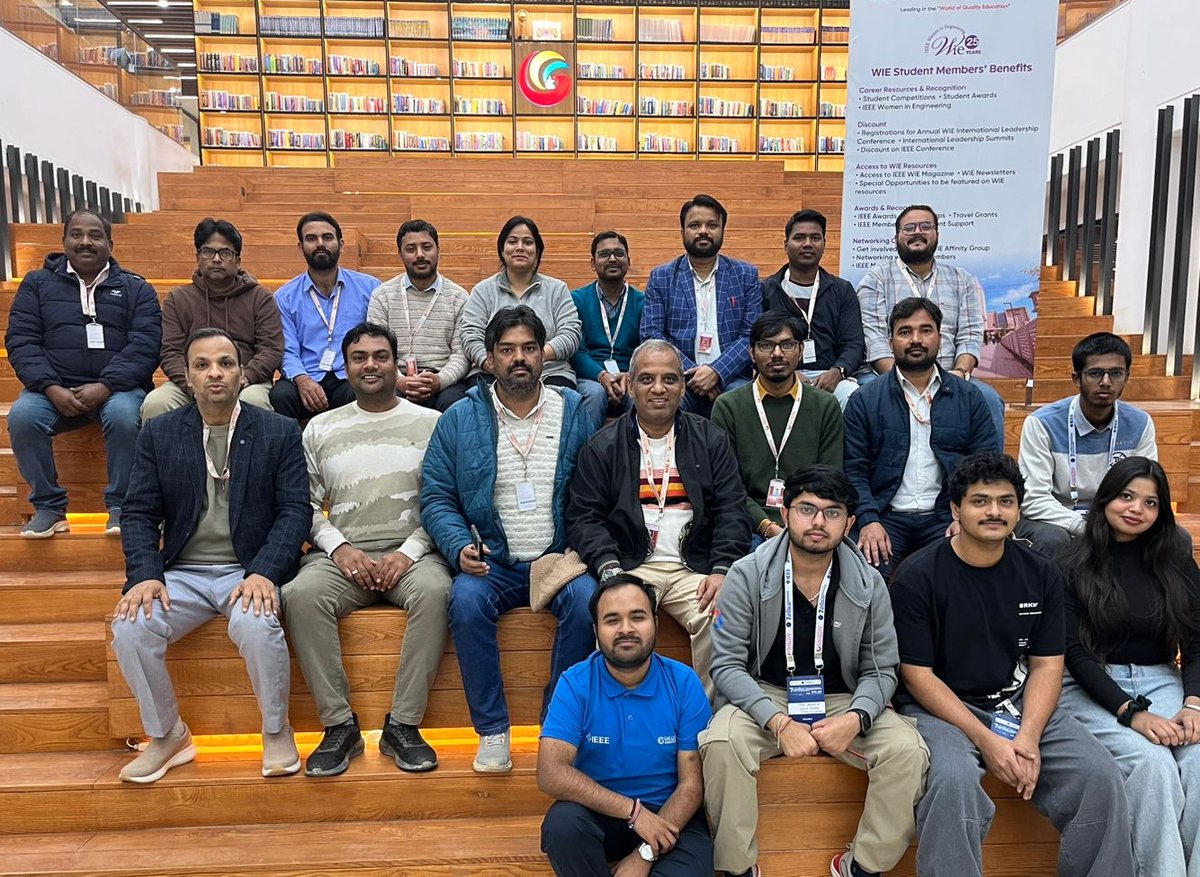 SCSE_GU's tweet image. Throwback to IEEE WIE-HackEarth 2025 at Galgotias University—a 24hr hackathon driving innovation, inclusivity &amp;amp; women empowerment through impactful tech solutions! 🚀

#Throwback #WomenInTech #Hackathon #Innovation