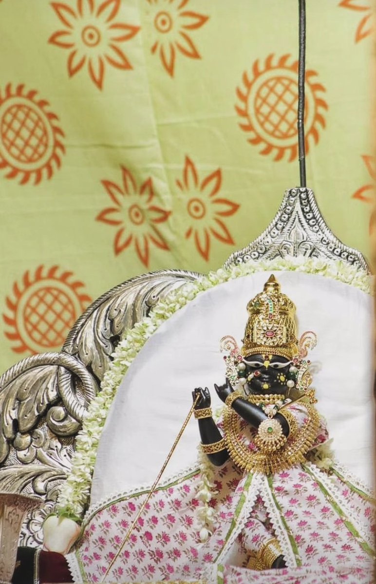 आकांक्षा tweet media