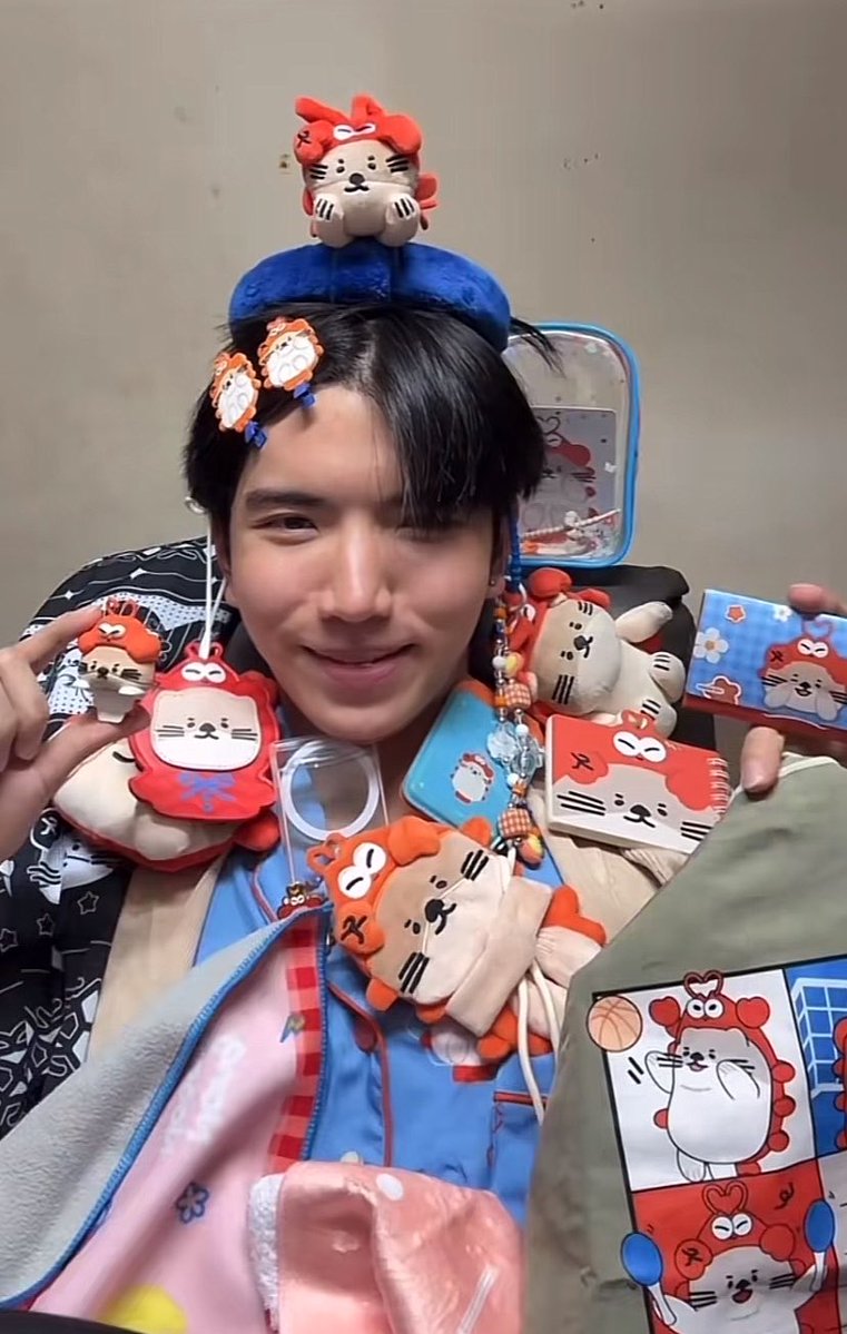 ·͜·♡ทีนนี่ส์ส์ ♡̆̈(✿˘˘✿) 🍑🥨💝 tweet media