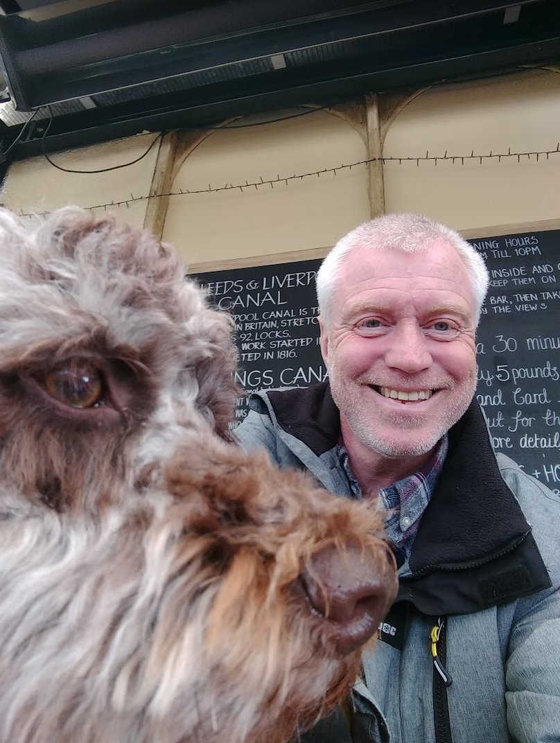 Dales_Starman's tweet image. Photobombed. #Skipton