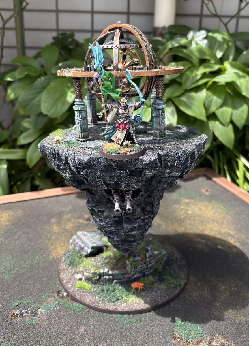 TsukikazeZERO's tweet photo. 明日から始まるWARHAMMER AOS栄光への道「腐地叢林」の昇化の金床で作成したジェネラルと、グゥーランの聖地を完成させた。
ティリアを守るべく使われたクエスター出身の魔術師と、使命の為に神王から授かったストームヴォルトに直結した浮遊砲台だ。 https://t.co/RkpvhEm2x3