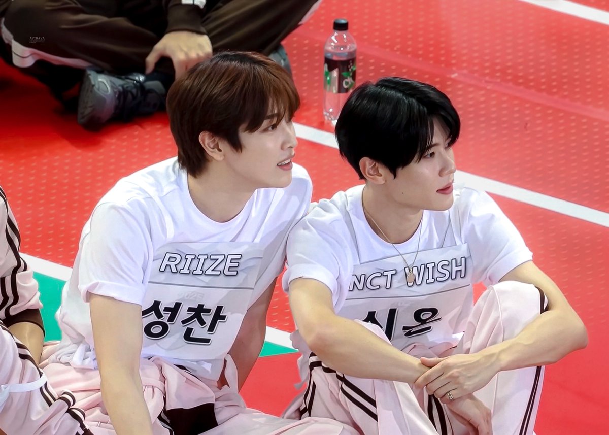 𝐀𝐬𝐭𝐫𝐚𝐞𝐚 tweet media