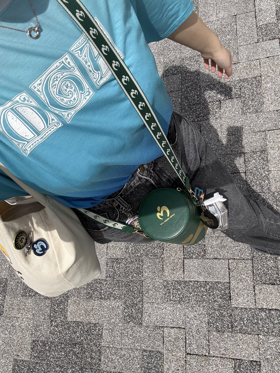 ももか tweet media