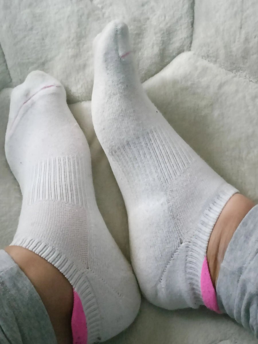 gs_susu's tweet image. youtube.com/@nylonsocks/fe… #socks #nylons #nylonsocks #cottonsocks #feetworshi̇p