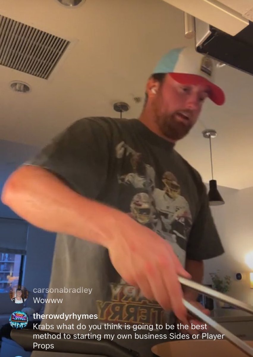 Mr. Longfellow tweet media