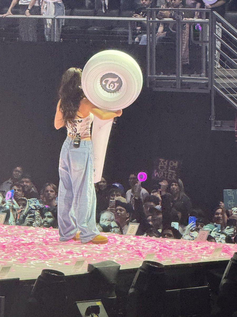 jordie ♡ twice TODAY! tweet media