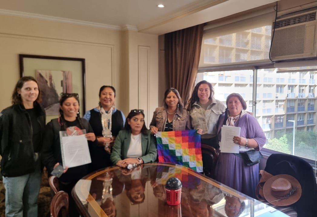 BudiMapu's tweet photo. Día histórico, nace en Chile la Asociación Gremial de mujeres originarias , Rapa Nui, Diaguita , Lickanantay y Mapuche. Gremio que busca representar el turismo indígena a nivel nacional e internacional. Agradecemos a quienes nos apoyan
Amistades, profesionales a nosotras💚 https://t.co/tYTzhkPT32