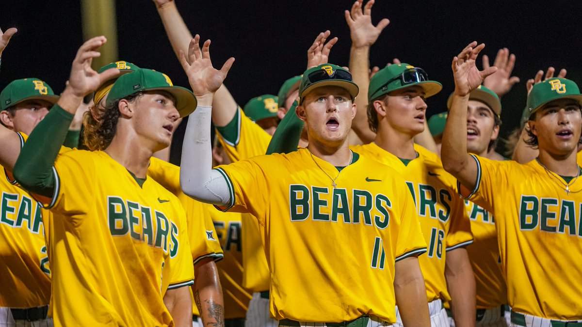 BaylorBaseball's tweet image. Love y'all, Baylor Fam 🤟

#SicEm 🐻⚾️ | #Together