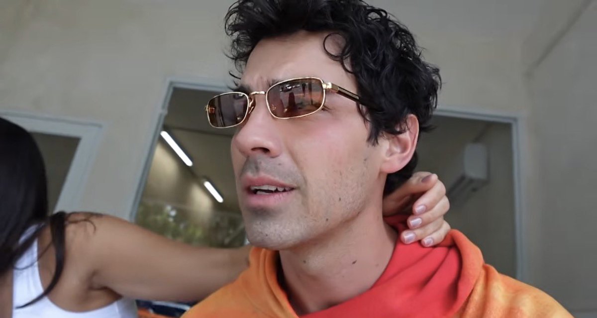 Tati está viviendo mis fantasía más delulu desde los 12 años: salir con Joe Jonas.