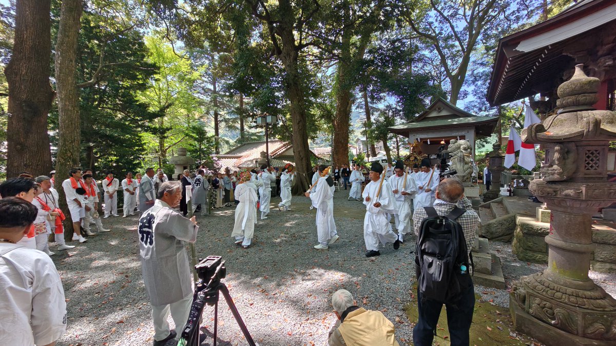 1242a1134's tweet photo. 今日、明日と湯河原町鍛冶屋の五郎神社例大祭です
#湯河原　#鍛冶屋　#五郎神社 https://t.co/qUPBhM0kdo