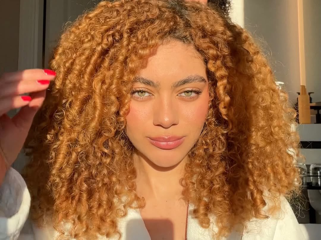 M. 💌 | HR | royally married tweet media