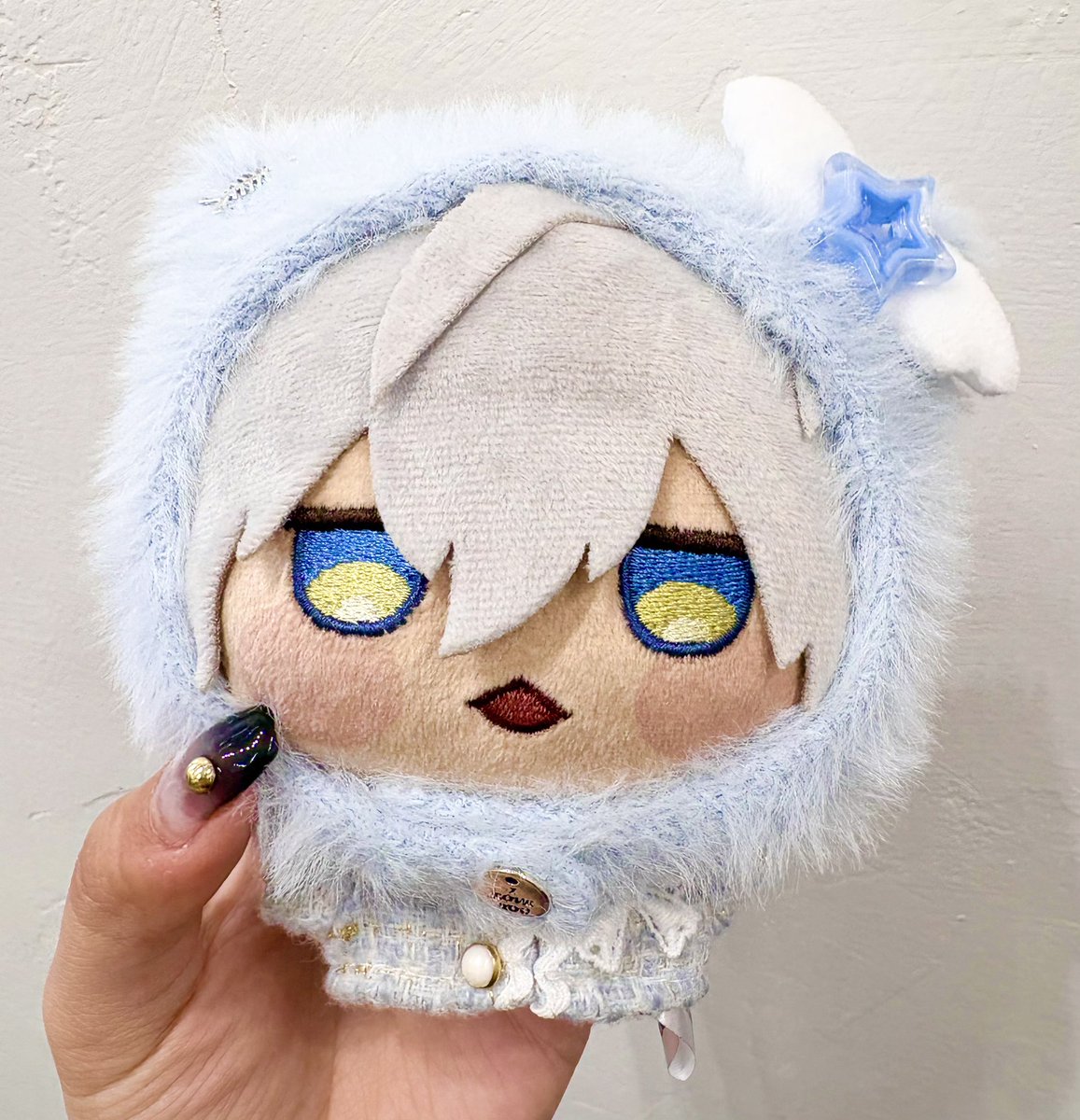 usamaru_3_9's tweet photo. うちのにじまるっと💧がもふもふに
ぽけ〜っとしてる… https://t.co/rOWfqVenKR