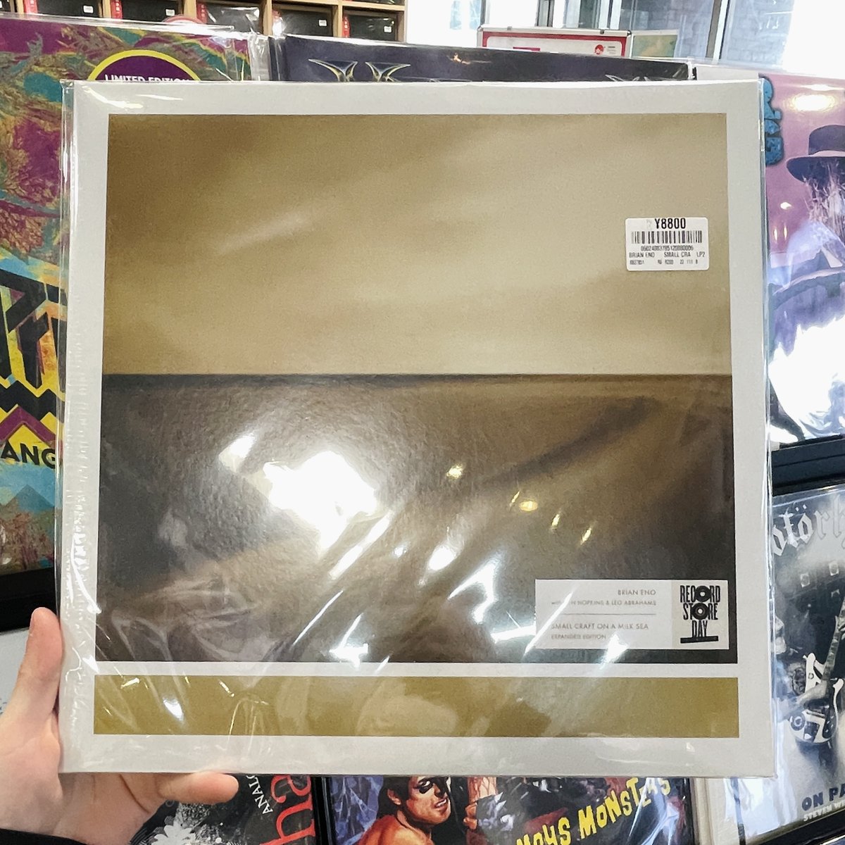 HMVrs_shibuya's tweet image. 🔥RECORD STORE DAY 2026好評開催中🔥

朝からたくさんのご来店ありがとうございます🙏

限定タイトルまだまだ多数ご用意ございます！
ご来店をお待ちしております💪

#ADRIANNELENKER
#BRIANENO 
#CURE
#DIJON
#SONICYOUTH
#STIFFLITTLEFINGERS
#SUEDE