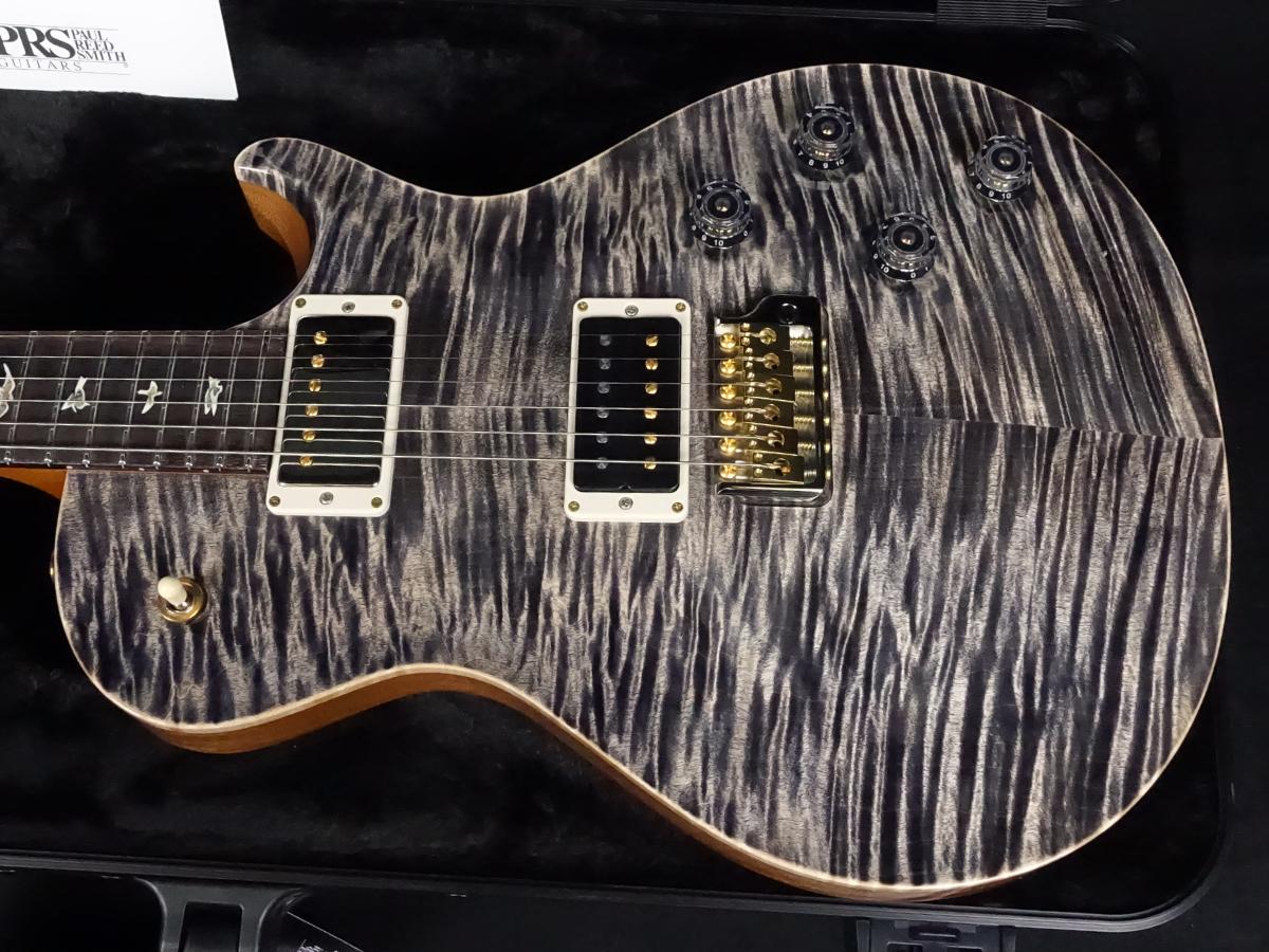 RockinNagoya's tweet image. 本日4/18はPRSの顔ともいえるロック界をリードするギタリストの1人"マーク・トレモンティ"の誕生日！🎂

ということで彼のシグネーチャーモデルの紹介です！

＃PaulReedSmith
rockin.co.jp/shop/archives/…