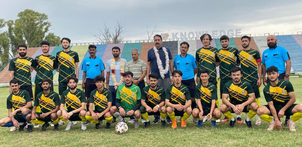 QAU Official tweet media