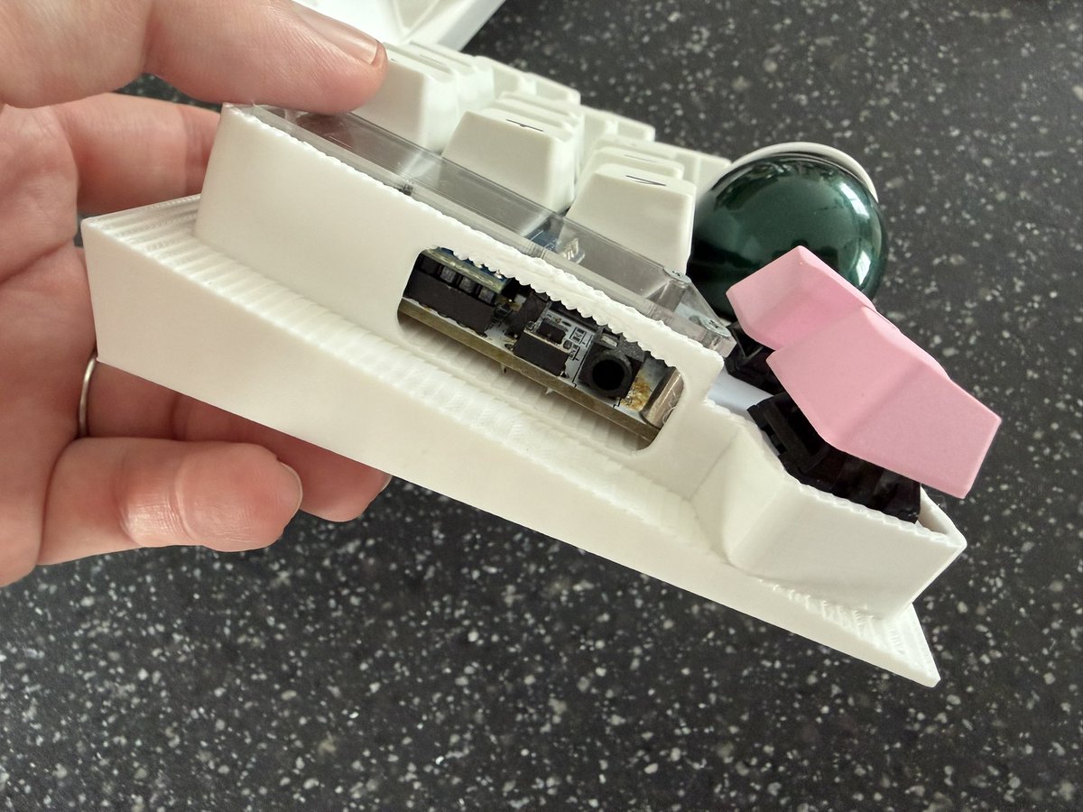 魚住惇📖『逆境に負けない 学校DX物語』 tweet media