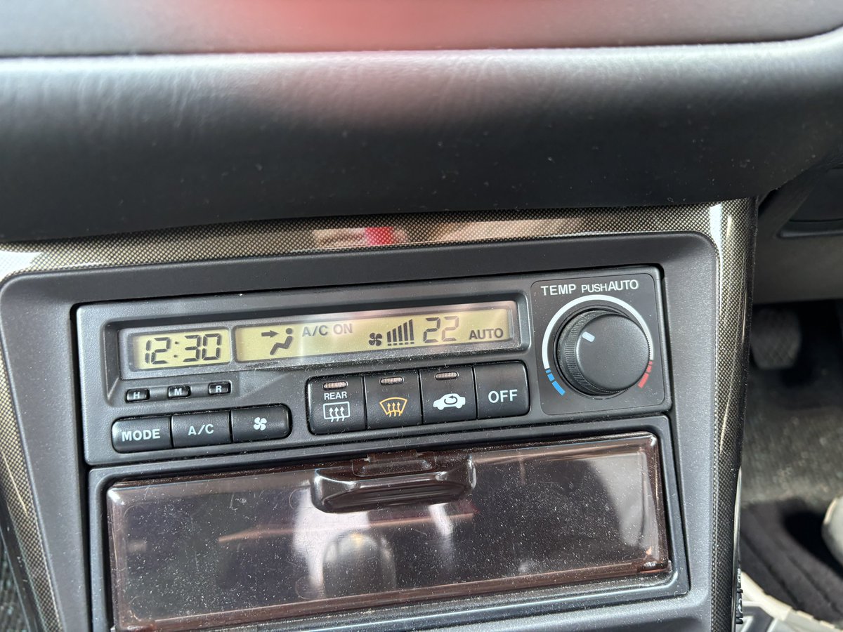 たにみず tweet media