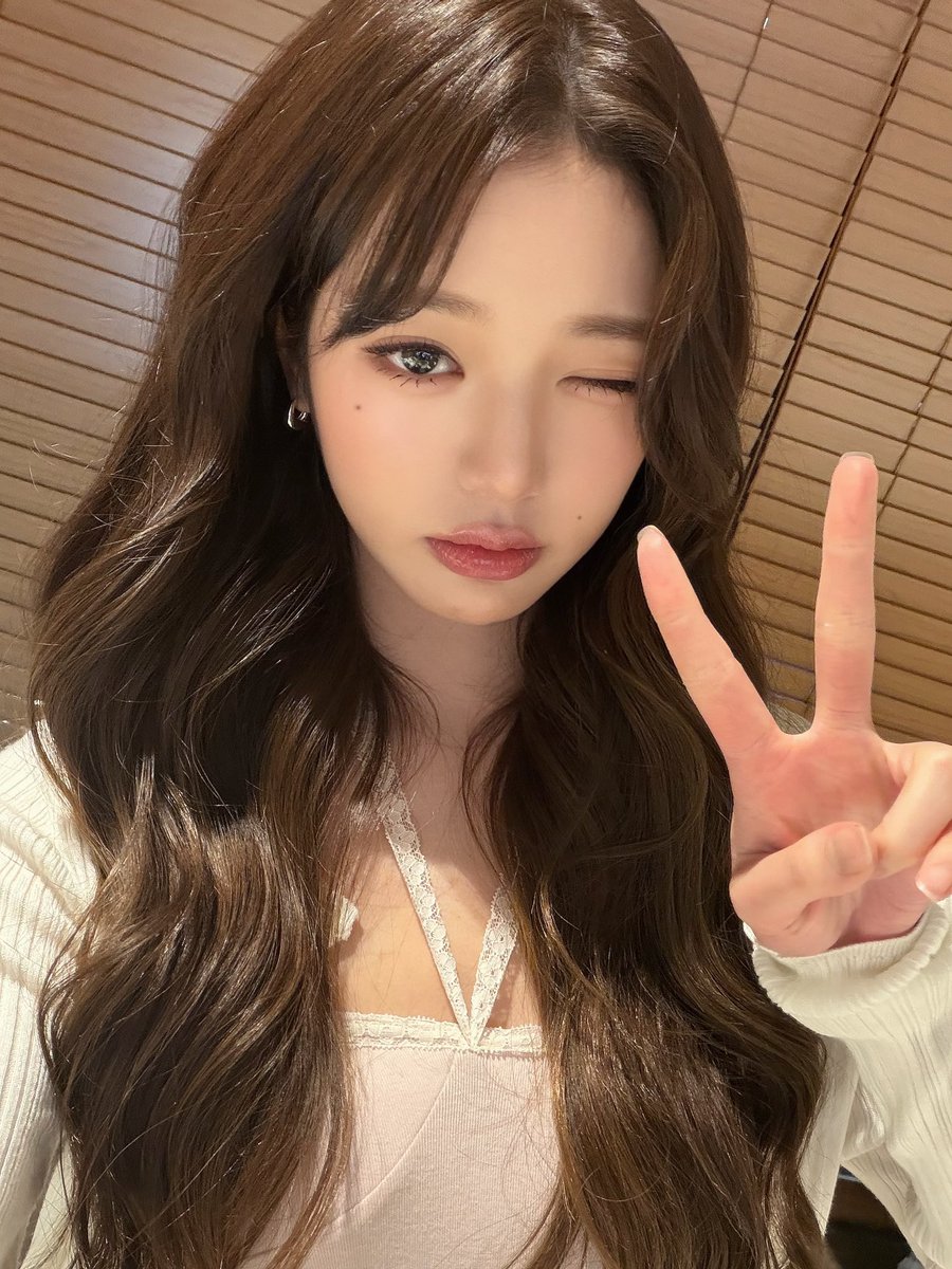 녕 tweet media