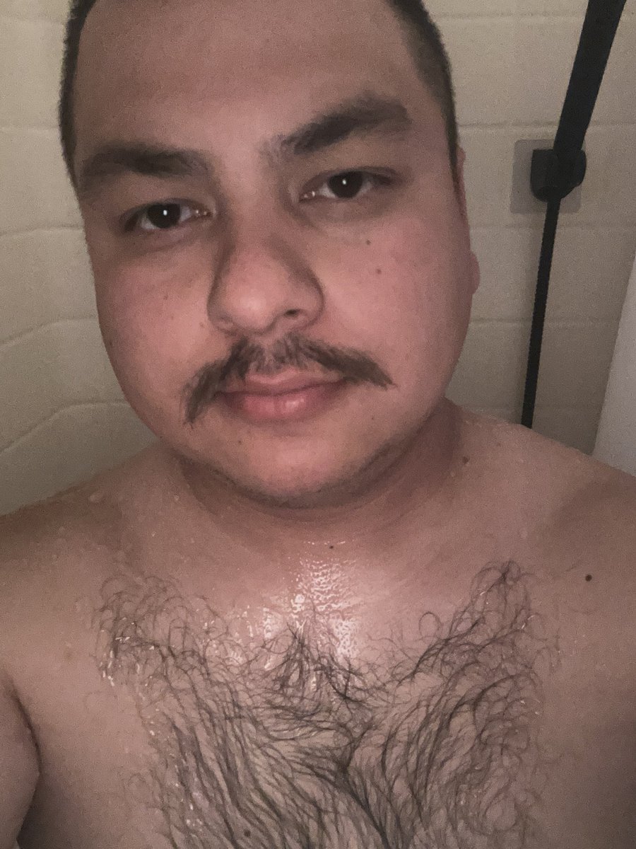 Anthony62610's tweet photo. I’m so ready for bed shower first gotta wash culo been a long night and day. #shower #tired #washingculo #hairy #hairychest https://t.co/K7UTqjrj65