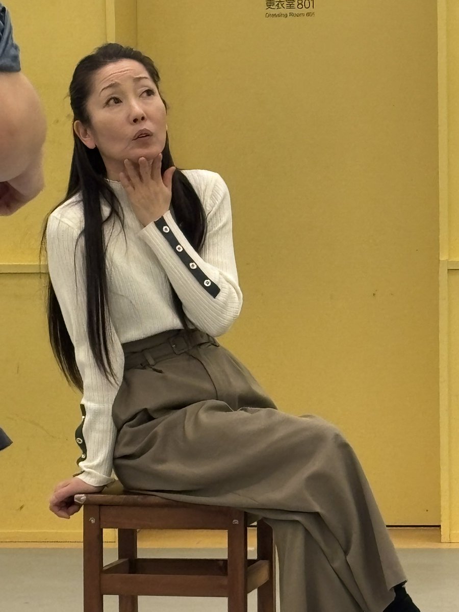 【初日まであと5日のみさと】
今回の公演は、ハンナ・アーレントと彼女に密に関わる実在の人物がでてきます。それぞれ人生を深めて、あぁ、こういう人たちが生きていたんだなって思ってもらいたいです。20世紀、激動の時代。現在、そして、未来へ。