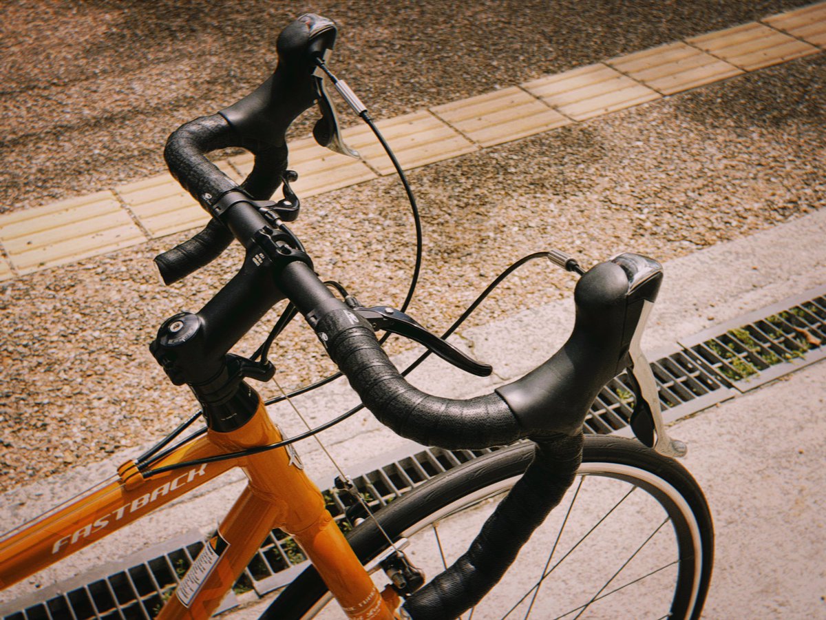 CyparaCypara's tweet photo. 土・日・祝日の12時～18時サイクルパラダイス大阪で店頭販売中！

お買い得な自転車用品・アウトドア用品多数！
関西圏にお住まいの方は、是非一度ご来店ください！

写真の自転車は店頭にて展示・販売中！
ネット販売品の店頭展示は基本行っておりませんが、ご確認したい商品がある場合はスタッフへお伝えください。
お買取りのご相談も、お気軽にお問い合わせください。

【サイクルパラダイス大阪】
〒564-0043 大阪府吹田市南吹田1-10-12

#ロードバイク #自転車 #アウトドア #サイクルパラダイス大阪