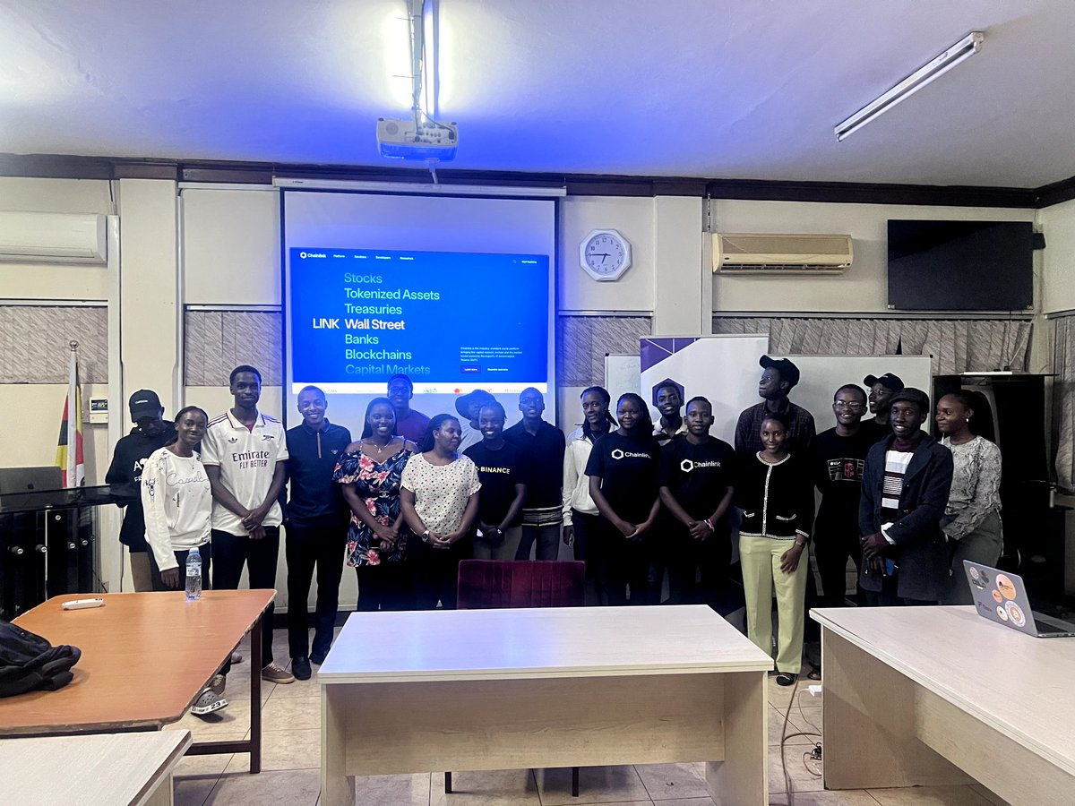 Decentracod's tweet image. The @chainlink #Runtime #environment #meetup with students @web3muk was incredible.@JohnsonMakmot  brought everyone on board on the capabilities of @chainlink and  @kakoozavian dived deep into the capabilities of  #cre, and how to create workflows. It was an incredible moment.