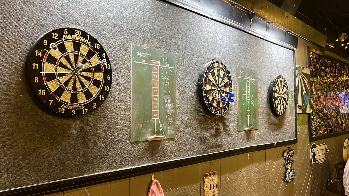 Ron_Mexico22's tweet image. In case you cared, I fucking blow at darts #Hack
