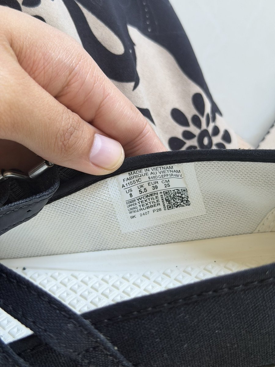 xiylpk_mabel's tweet image. 💖ส่งต่อ รองเท้า #converse Maryjane ไซร้39 25cm แท้💯% มือ1ไม่มีตำหนิ่ สั่งมาใส่ไม่ได้

📌 580 รวมส่ง📦

เพิ่มเติมDMมาได้เลยนะคะ💕

#ส่งต่อเสื้อผ้า #ส่งต่อเคสไอโฟน #รองเท้า #ส่งต่อสกินเเคร์ #ส่งต่อ #ส่งต่อคสอมือ2 #ส่งต่อเสื้อมือสอง #โล๊ะตู้เสื้อผ้า #รองเท้ามือสอง #ส่งต่อรองเท้า