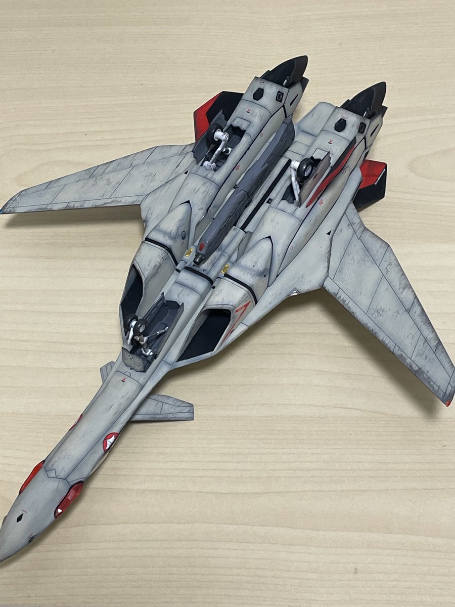 Kuina31903808's tweet photo. ハセガワのyf-19完成しました
久しぶりのバルキリーです
黒立ち上げ塗装になります
最後の最後まで主翼が逆なのに気がつかないまま作ってしまいました
#マクロス
#ハセガワ
#YF-19 https://t.co/ZxUjb0QoMx