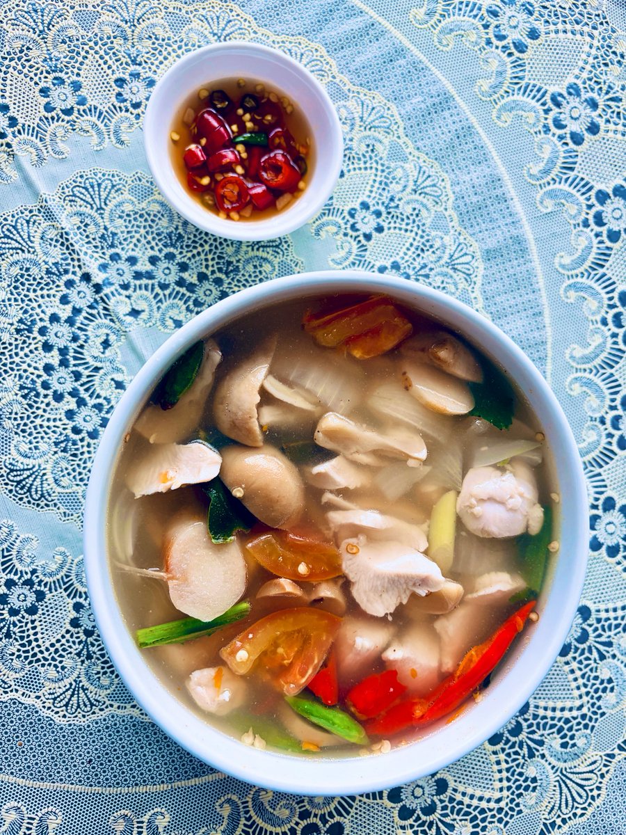 travelingman88's tweet image. Nice morning walk on the beach to sweat last nights beer out of me, now a super spicy hangover soup and catch up on some sleep 😴 #party #traveling