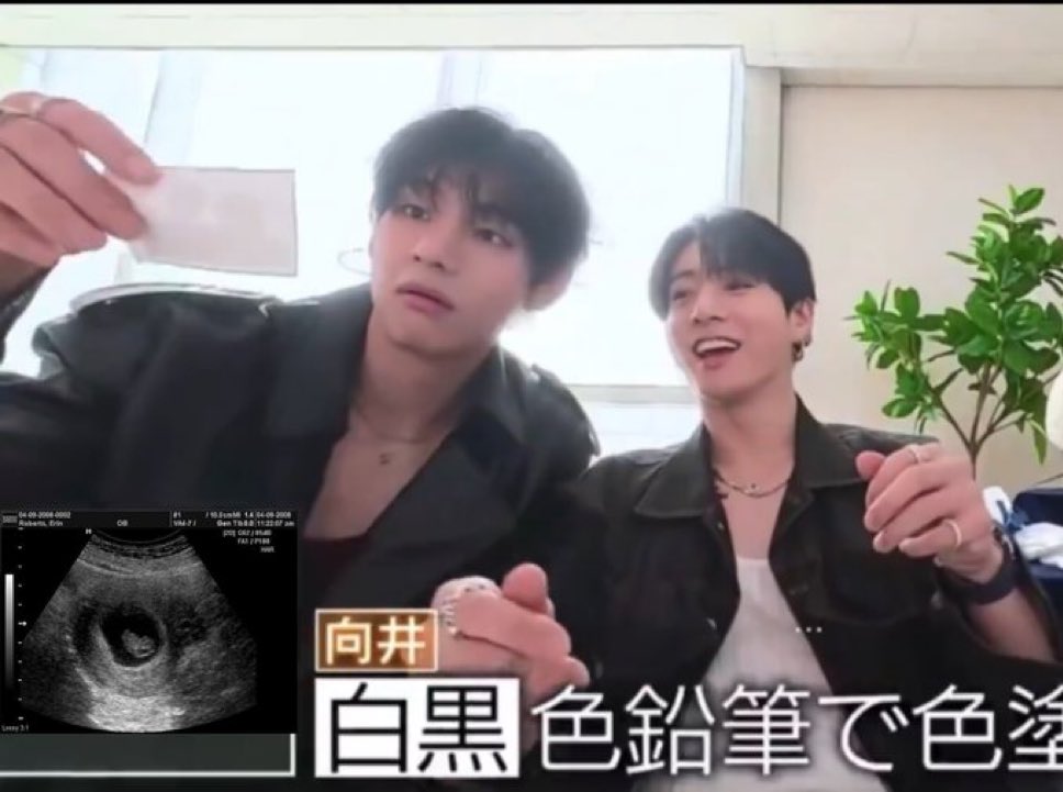 firewaterkv's tweet photo. omega taehyung looks horrified as to how is that baby going to grow inside of him whereas alpha jungkook is the happiest just bc he’s about to be a father 😭 https://t.co/i7aiecxmiu