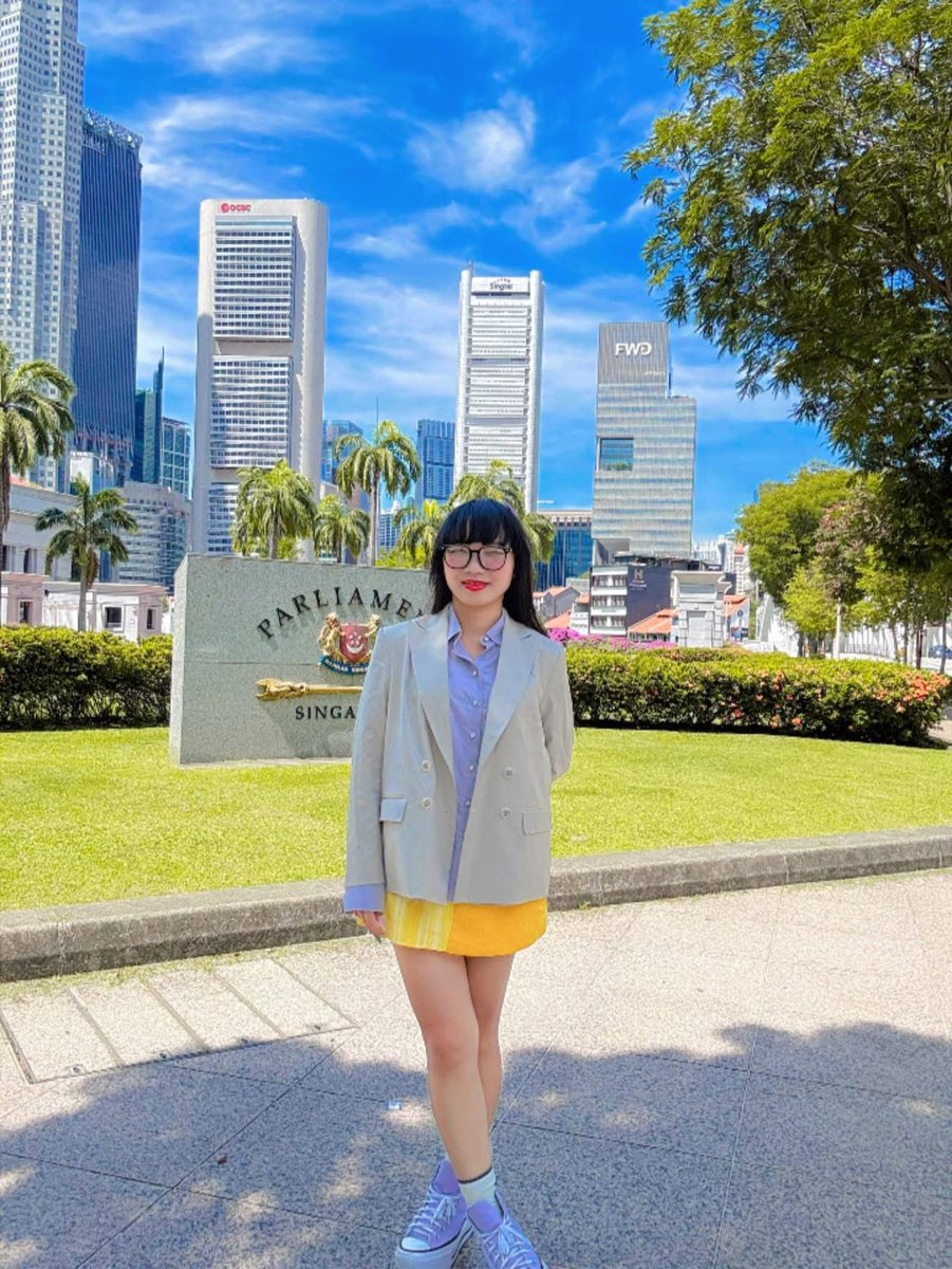 colorfulthuy's tweet photo. Last day in Singapore, for now.
I’ll miss the way the sky stretches endlessly blue, wrapping the city in a quiet kind of wonder and the rhythm of Singapore, so modern, so alive, as if every street carries a heartbeat of its own. https://t.co/Do1Fhdlk8E