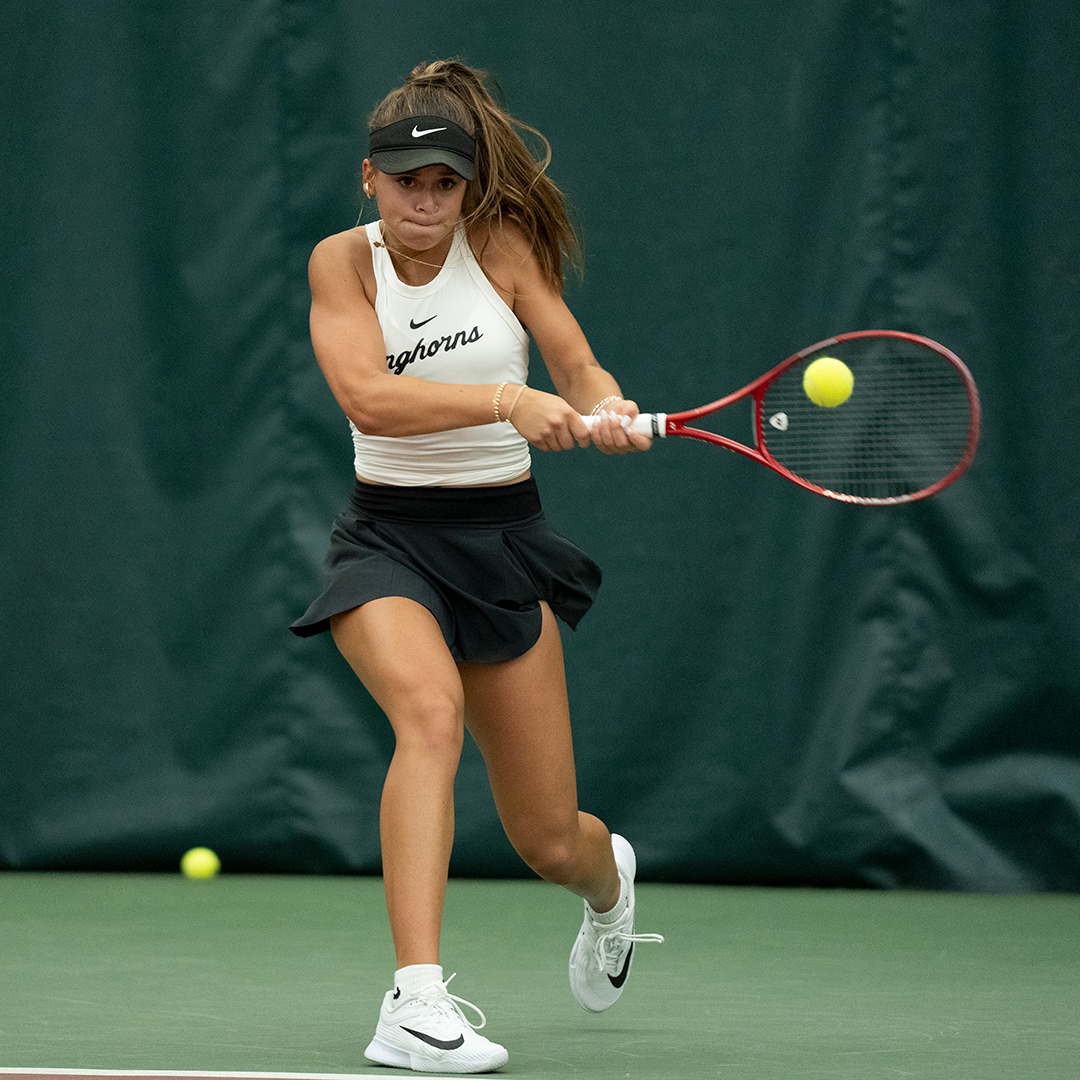 TexasWTN's tweet photo. Final: #8 Texas 2 - #1 Georgia 4

The Longhorns had a late path but come up just short against the Bulldogs. They'll next await NCAA Tournament selection.

#HookEm 🤘🎾 https://t.co/RTkaHDTAXi