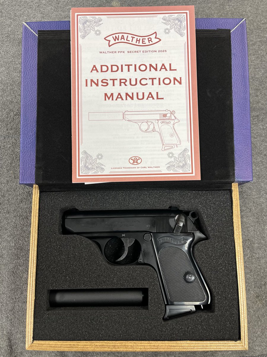gunshop_trigger's tweet photo. 🔫#ガンショップトリガー🔫

新製品が、入荷しました❗
マルゼン　ワルサーPPKシークレットエディション

ぜひお立ち寄りください✨ご来店お待ちしております🙇‍♂

#岡山サバゲー 
#サバゲー
#サバイバルゲーム 
#サバゲーマーさんと繋がりたい
#サバゲー初心者
#サバゲー女子 https://t.co/x1Z0K4gVtF