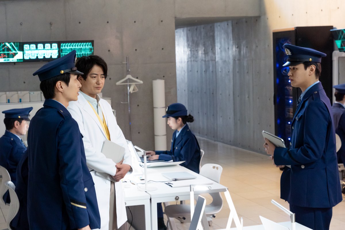 oricon's tweet photo. 📺『パンチドランク・ウーマン』Season2
第4話配信

“刑務官”篠原涼子＆“殺人犯”ジェシー、
すべてがひっくり返る脱獄前夜　

🔻見どころ
https://t.co/juARa56PH7 https://t.co/QLSOx2KDCM