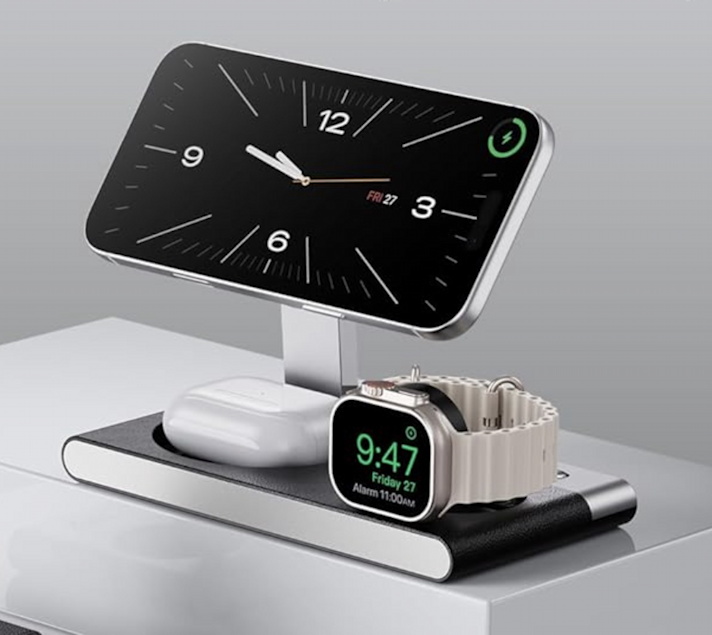 DaveTaylor's tweet image. Hey! That's not a camera, it's the slick and whimsical Mukiya Foldable 3-In-1 Wireless Charging Station for Apple gear. I tested one out with an iPhone, AirPods, and an Apple Watch. Here's how it went: youtube.com/watch?v=e6oD9o… #charging