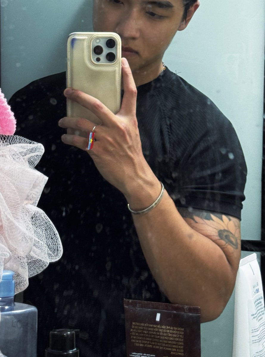 vua đần tweet media