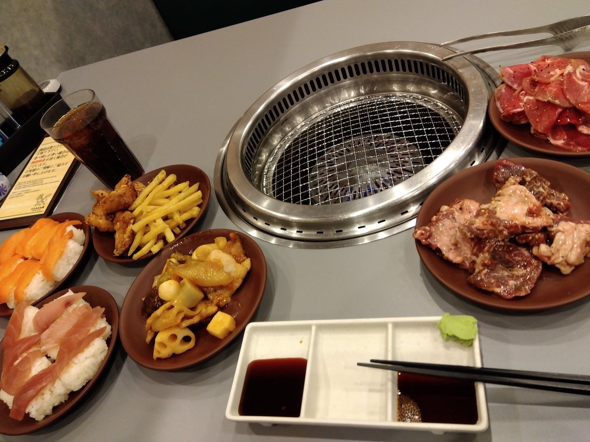 けんタン tweet media