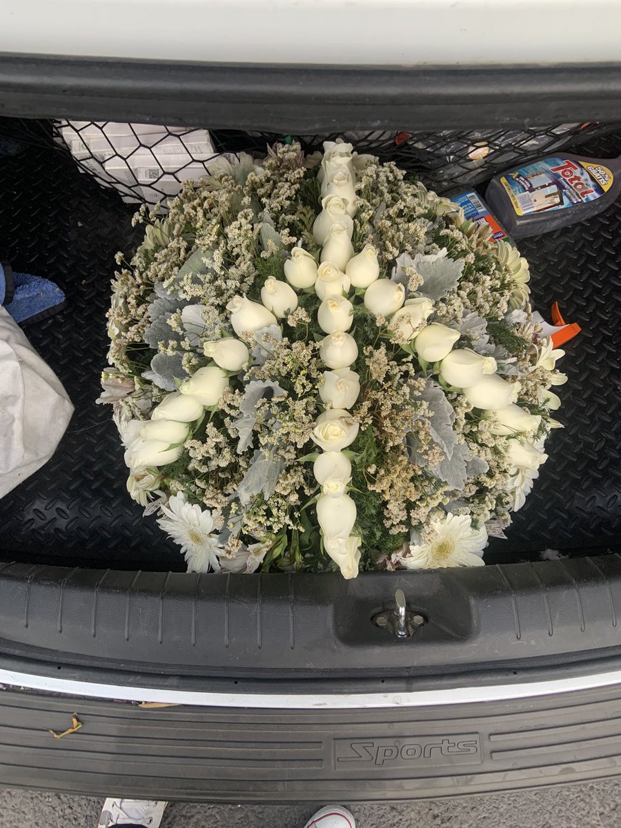 Carlus Gomez☮️🏳️‍🌈🌙⚡️ tweet media