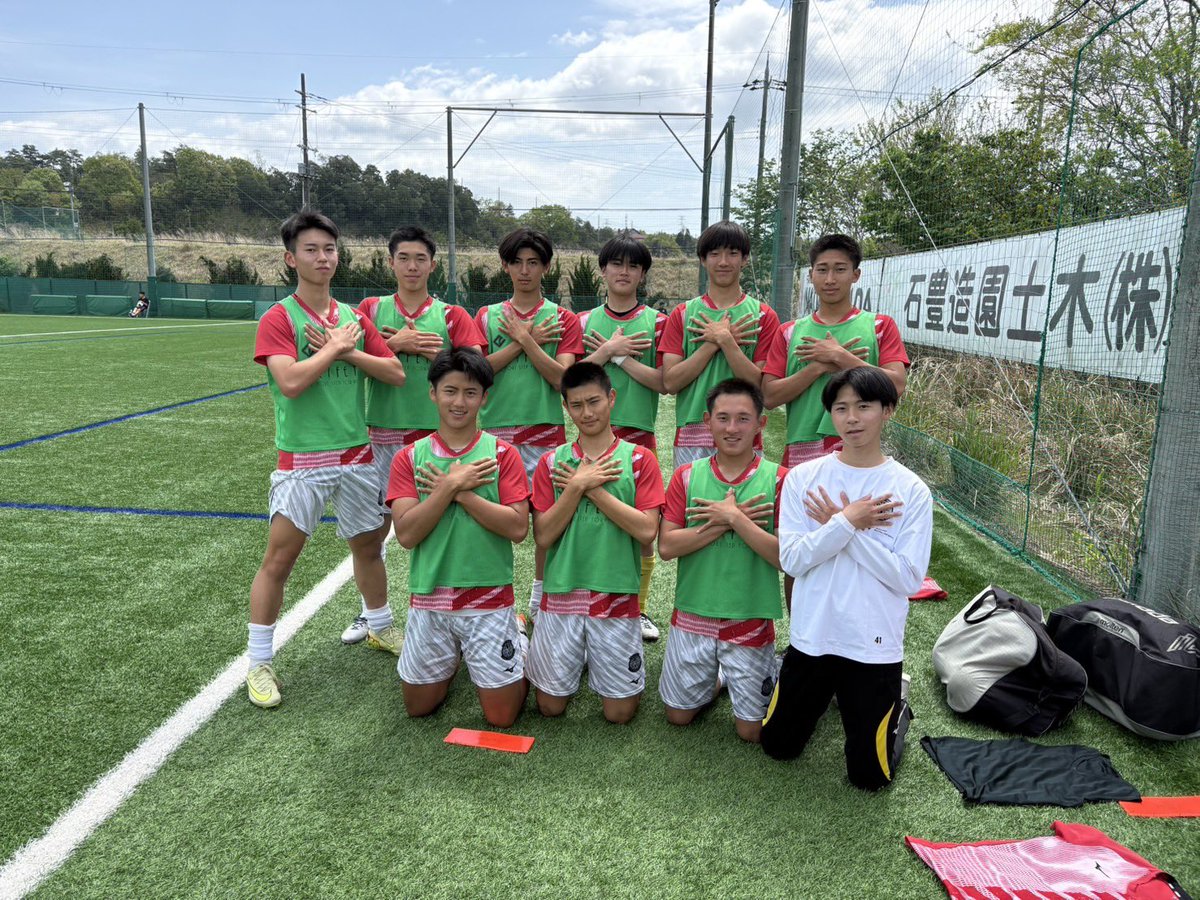 KOBEKORYO's tweet photo. トップチーム
プリンスリーグ関西1部
神戸弘陵 1-1 京都サンガ
ご声援ありがとうございました。
#REFLAME
https://t.co/3P0csd9Fhy
#キノネ塾
#cilifety
https://t.co/Zup8FW6WmZ
#焼肉処にく全
#三宮店 #板宿店 #東加古川店
https://t.co/zaIIwMMTar
#神戸弘陵
#MIZUNO
#ミズノフットボール https://t.co/RII9q7LxGZ