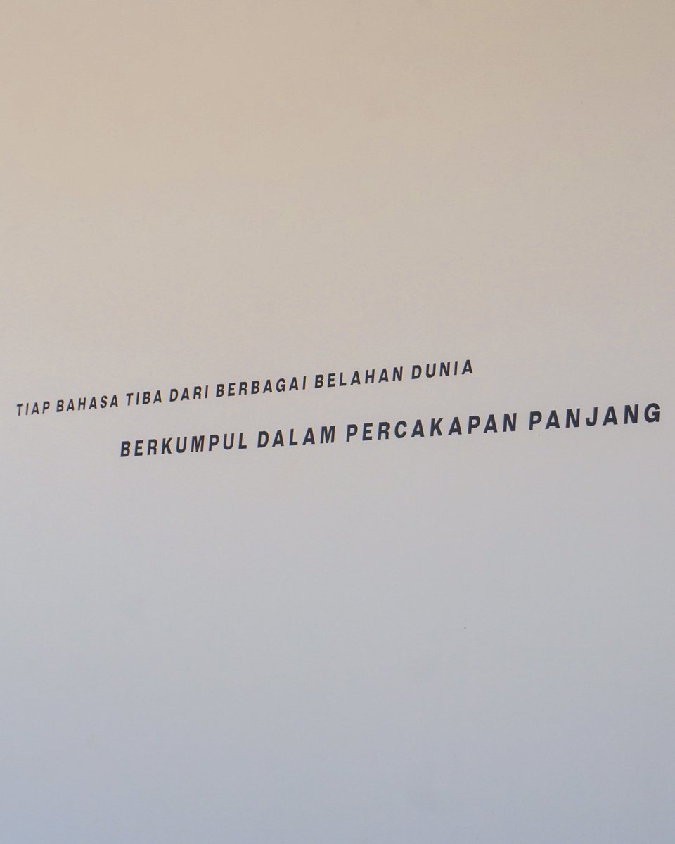 meicaptures's tweet image. a study in shapes and shades. 🤖✨

#meicaptures #photography #lightroom #summarecon #vibrant