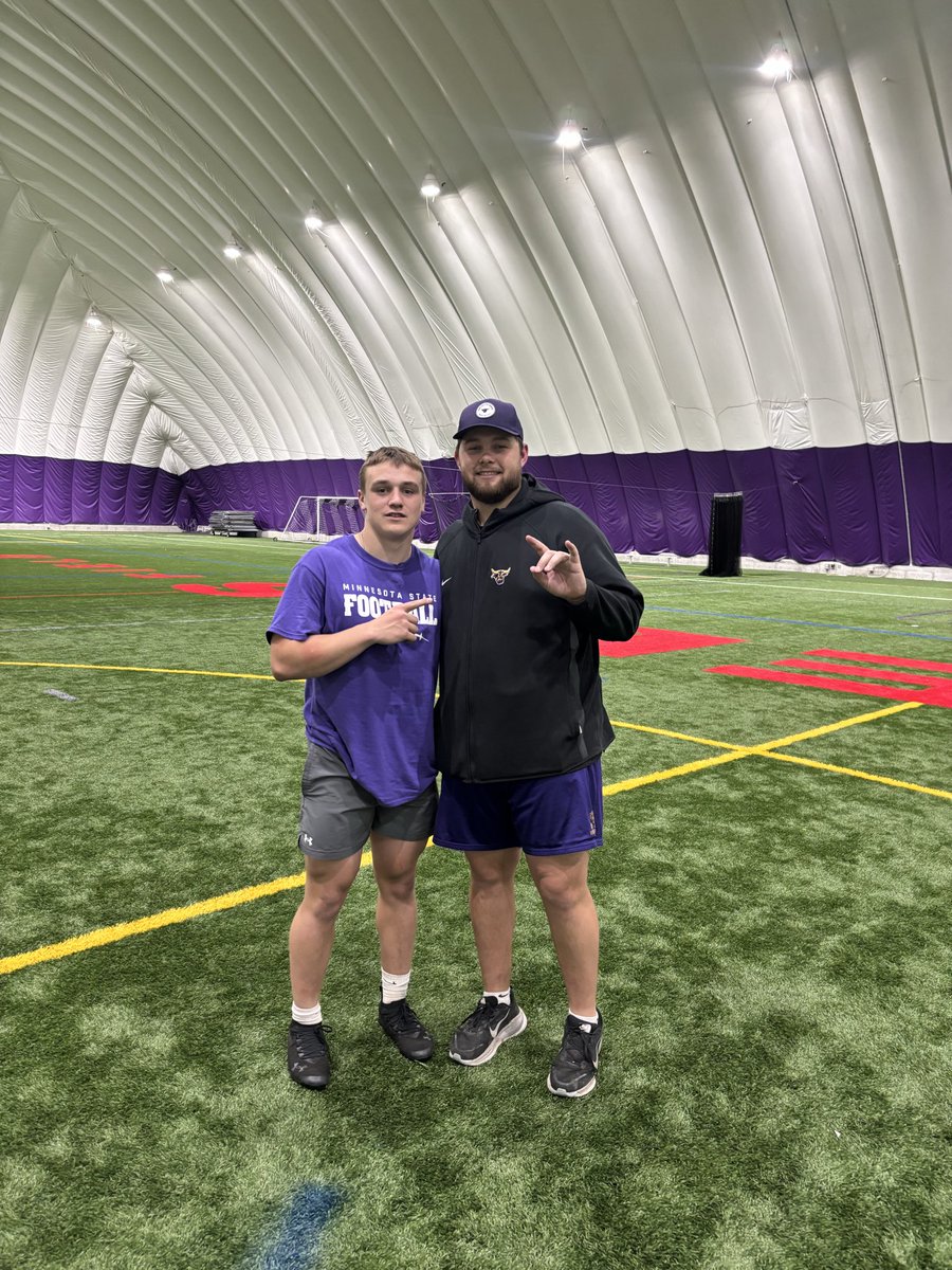 keegangermano21's tweet photo. I had great time competing at camp today! Thanks to the whole staff for bringing great energy today! Can’t wait to watch the spring game tomorrow!! @UnityFootball @NexGenbyApex @ngpreps @mdaniels_NG @PrepRedzoneIL @EDGYTIM @CoachHartig @CoachHevel50 @CoachBSchlaeg https://t.co/zxPc7VYrJk