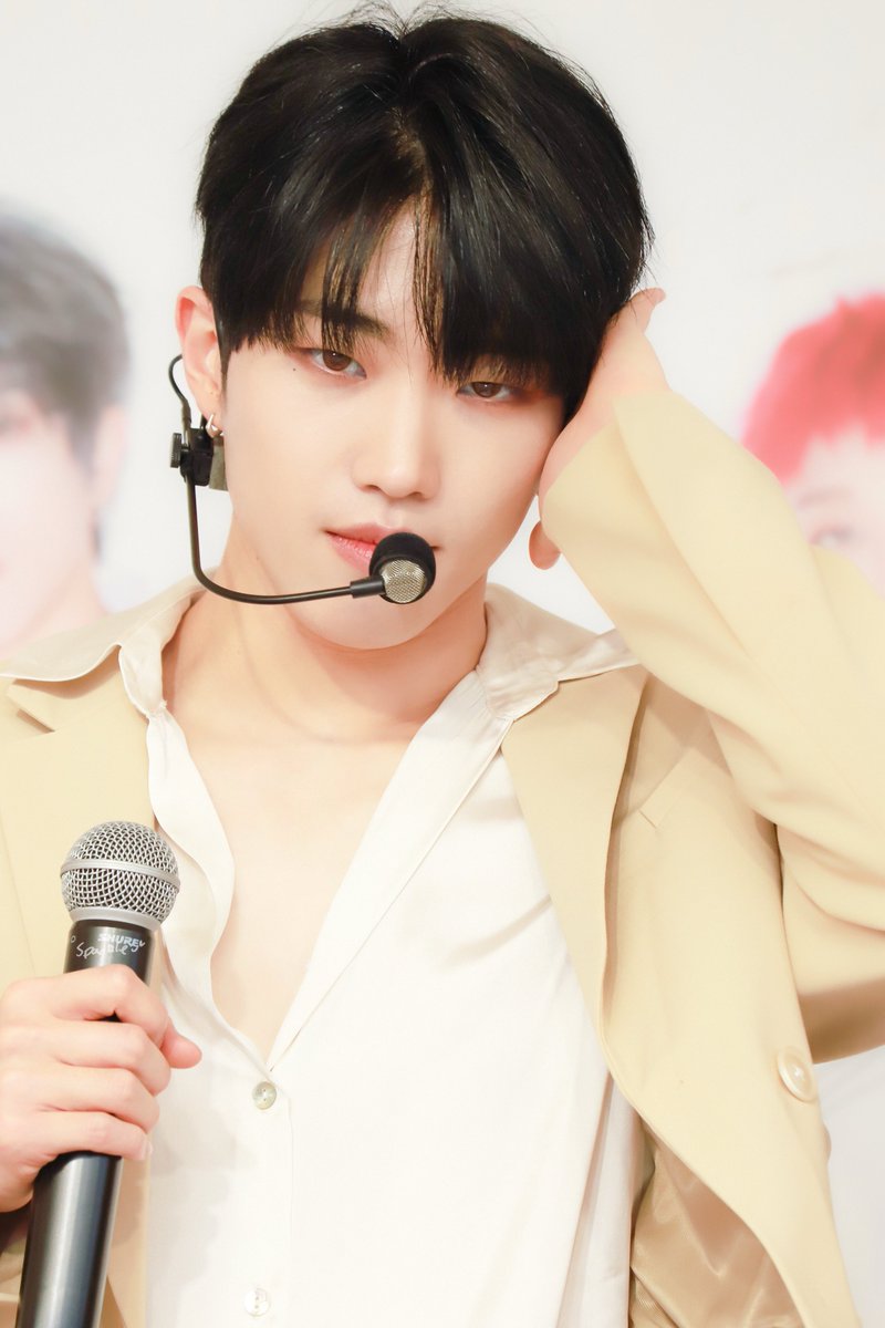 230515

격한 춤에 날아간 단추
섹시한 승보 🫢

승보 전역까지 D-324🫶🏻
#단 #더킹덤  #스파클링_단단 <a href="/TheKingDom_GF/">The KingDom</a>
 단  정승보  ダン   #DANN
스파클링_단단 TKD
 ザキングダム