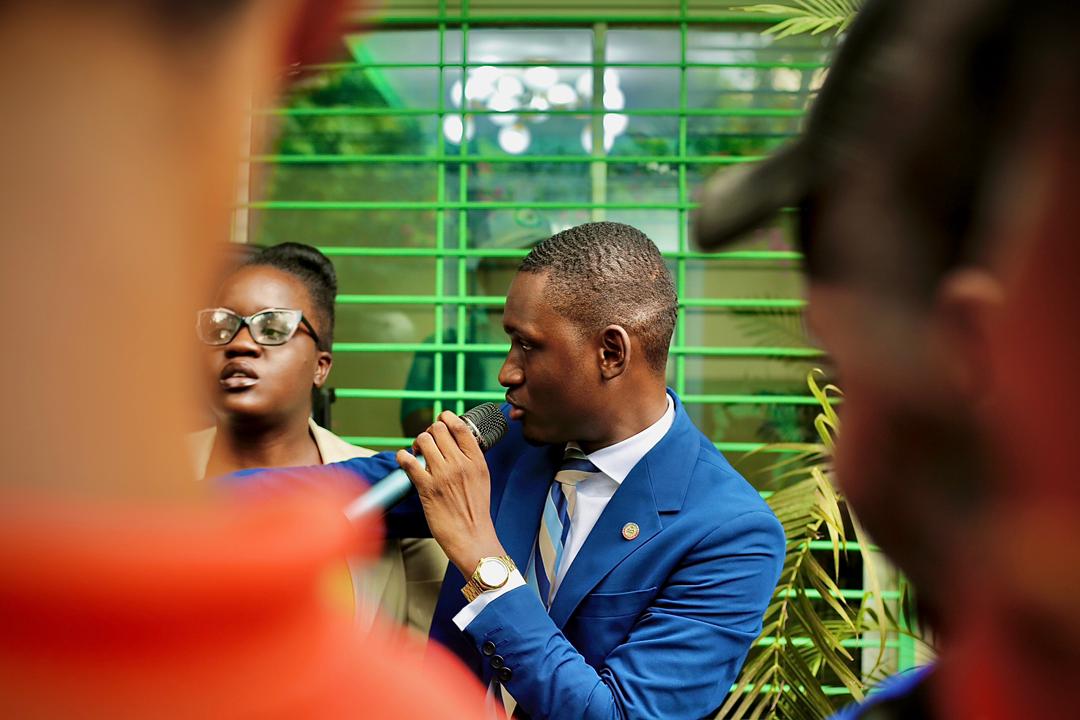 Ritchnymi Rosier tweet media