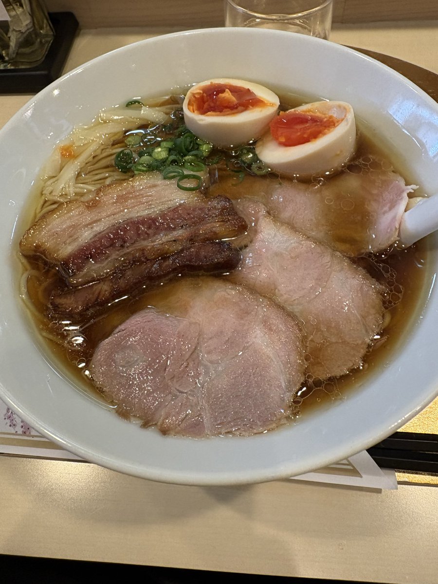 ニンポー tweet media